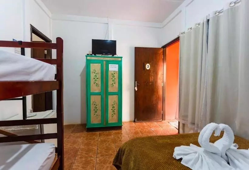 Hostelli Pousada Chao De Pedra