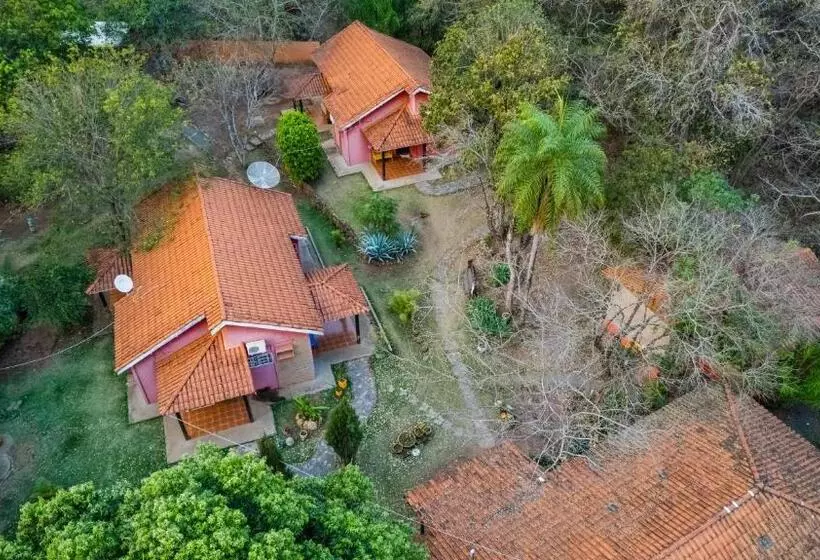 Hostelli Pousada Chao De Pedra