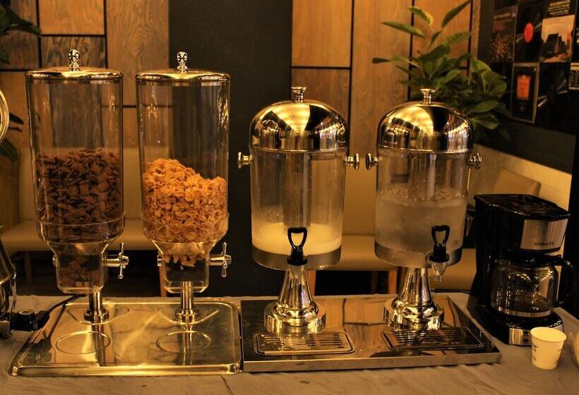 簡易ホテル The Venezia Suite