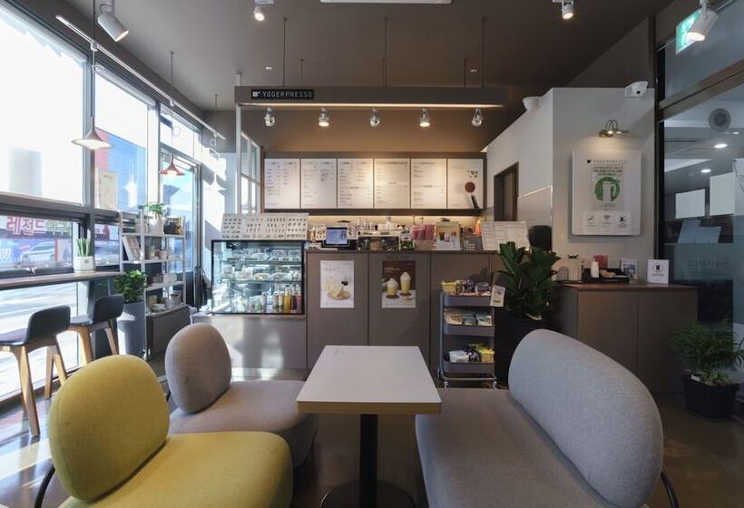 簡易ホテル The Venezia Suite