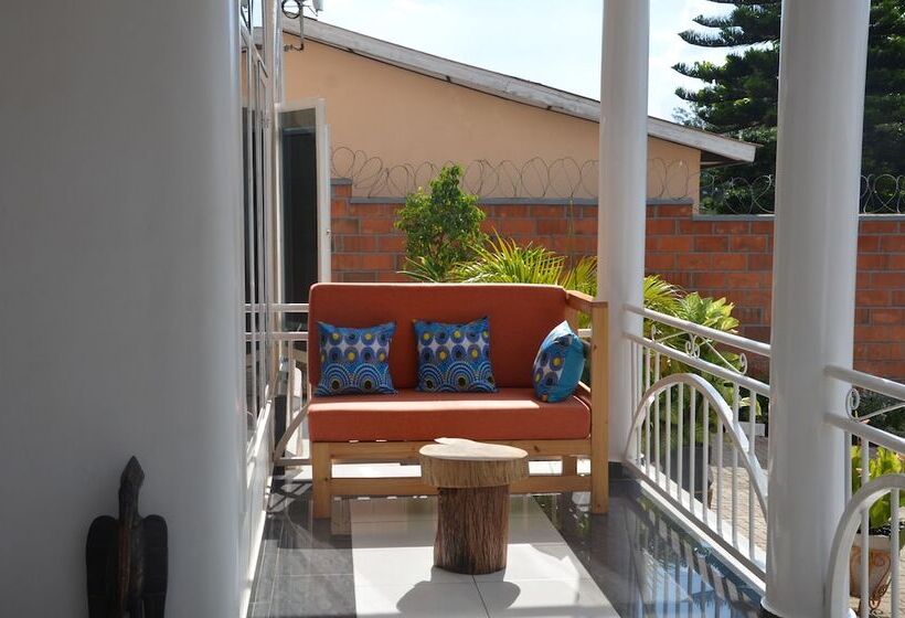 مسافرخانه Villa Asimba