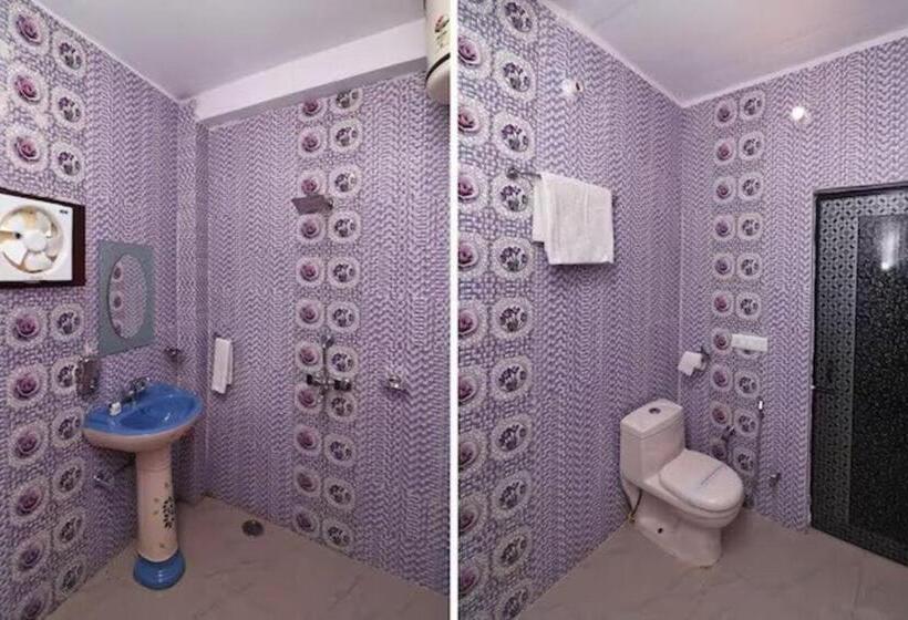 בית מלון כפרי Corbett Sunrise Resort