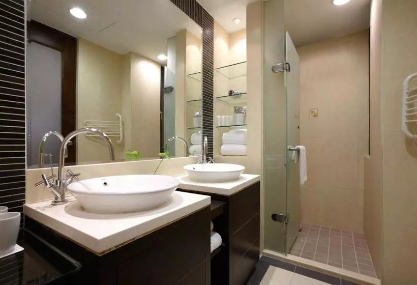 هتل The Place Yilan