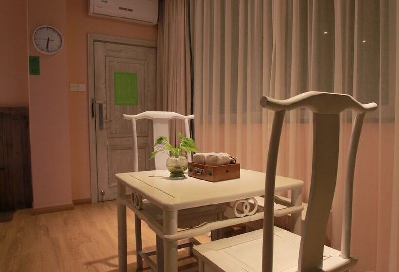 ホテル Wuyishan Old Street Riverside