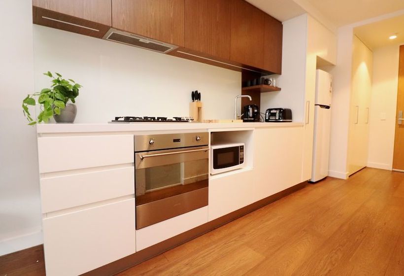 Urban Eden In South Yarra