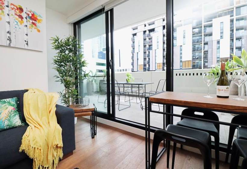 Urban Eden In South Yarra