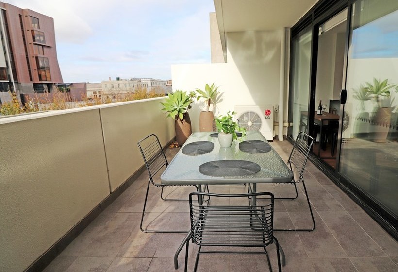 Urban Eden In South Yarra