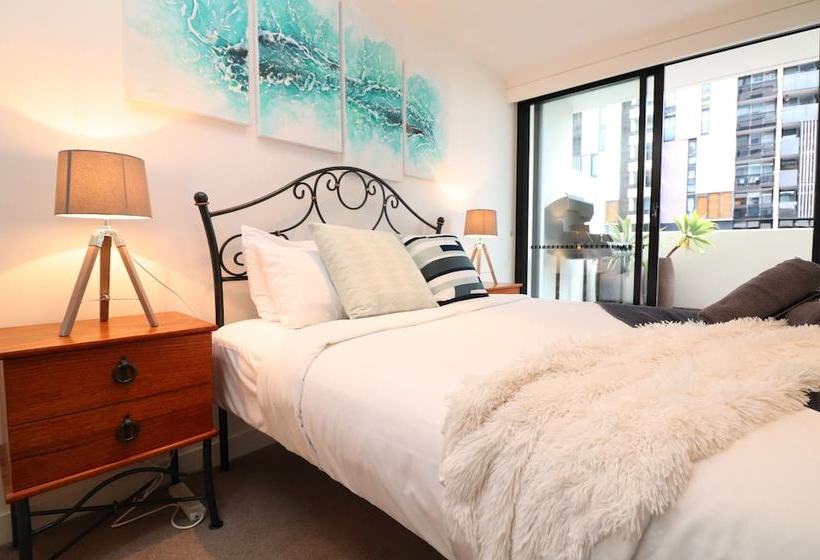 Urban Eden In South Yarra