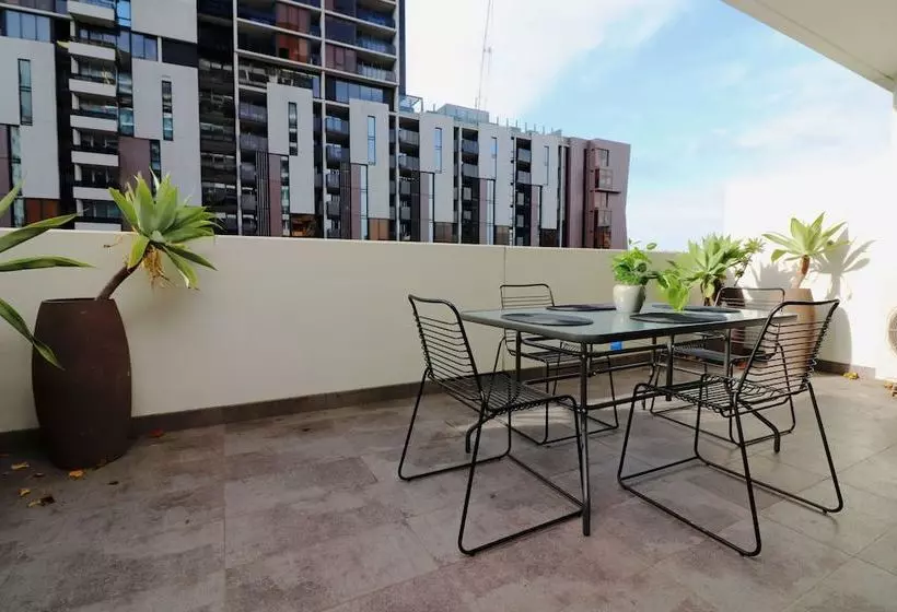 Urban Eden In South Yarra