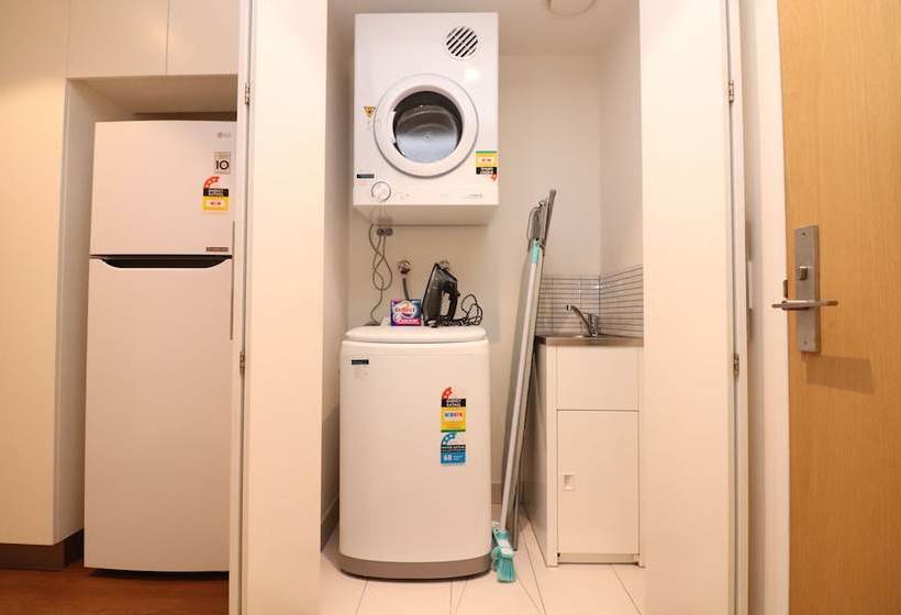 Urban Eden In South Yarra