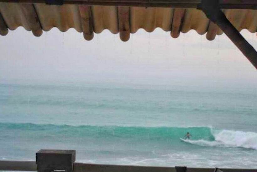 צימר 77 Sunset Plaza