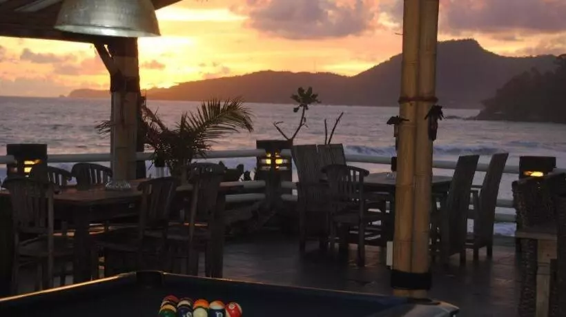 Bed and Breakfast 77 Sunset Plaza