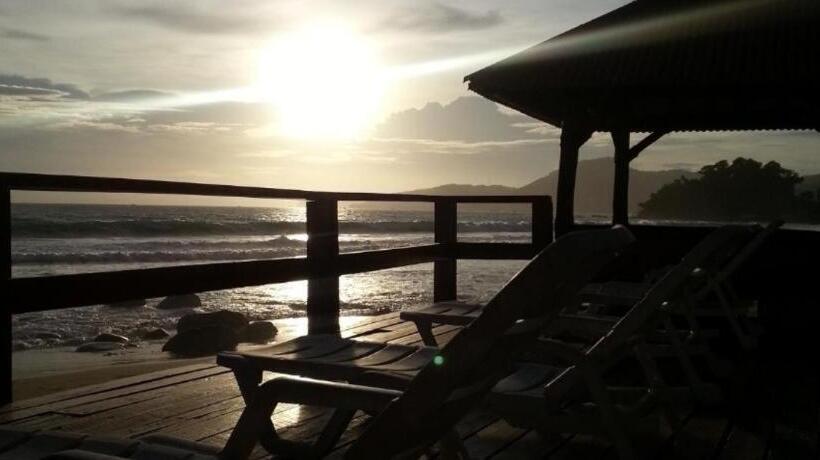 צימר 77 Sunset Plaza