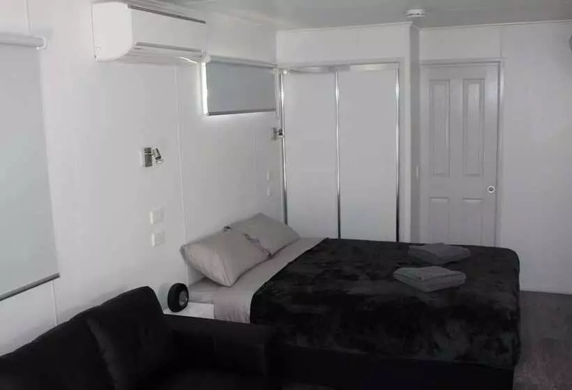 Hostelli Huntsville Caravan Park