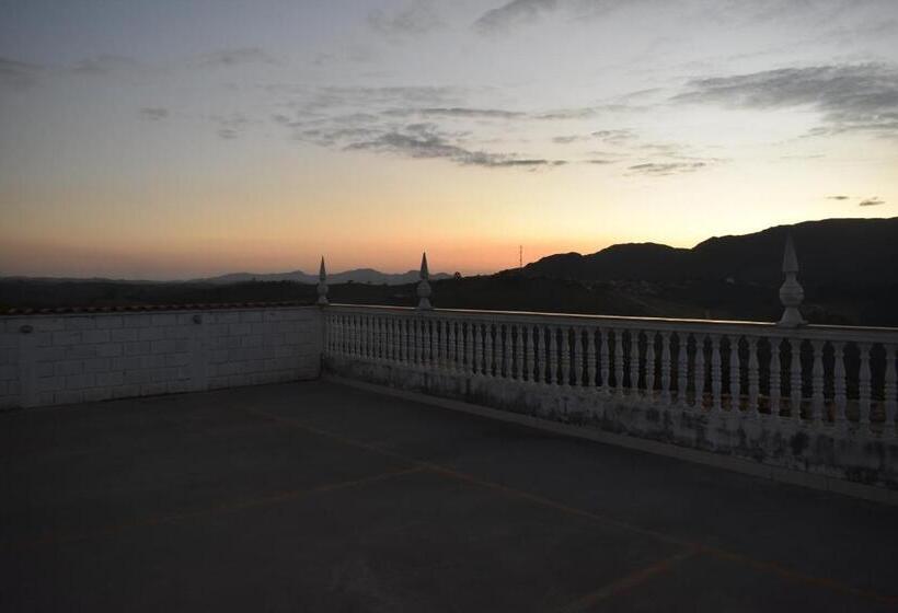 簡易ホテル Pousada Maria Monteiro Tiradentes