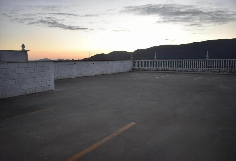 簡易ホテル Pousada Maria Monteiro Tiradentes