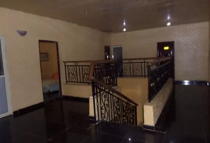 هتل Abi K Suites And Inn