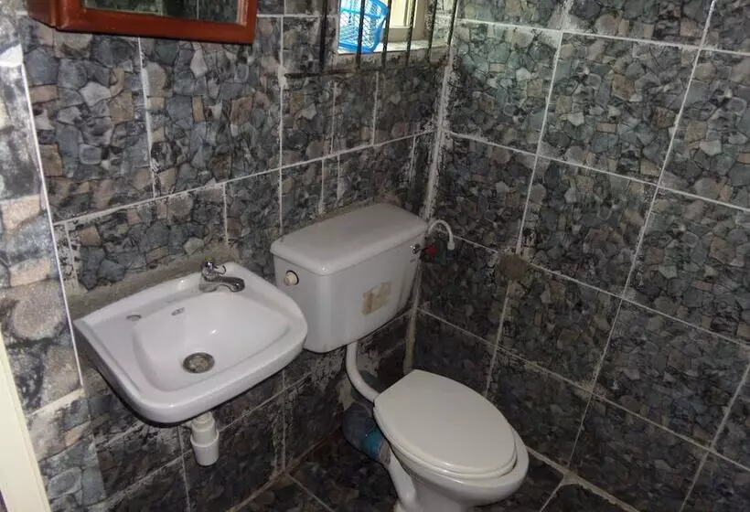 هتل Abi K Suites And Inn