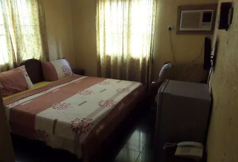 هتل Abi K Suites And Inn
