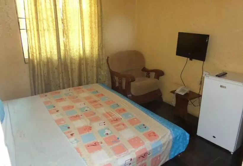 هتل Abi K Suites And Inn