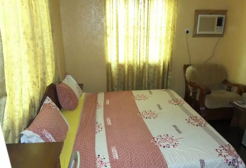هتل Abi K Suites And Inn