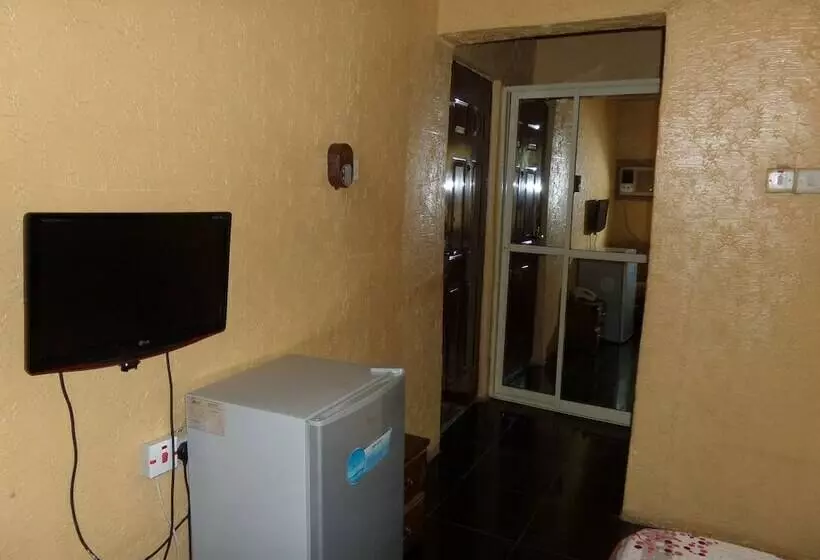 هتل Abi K Suites And Inn