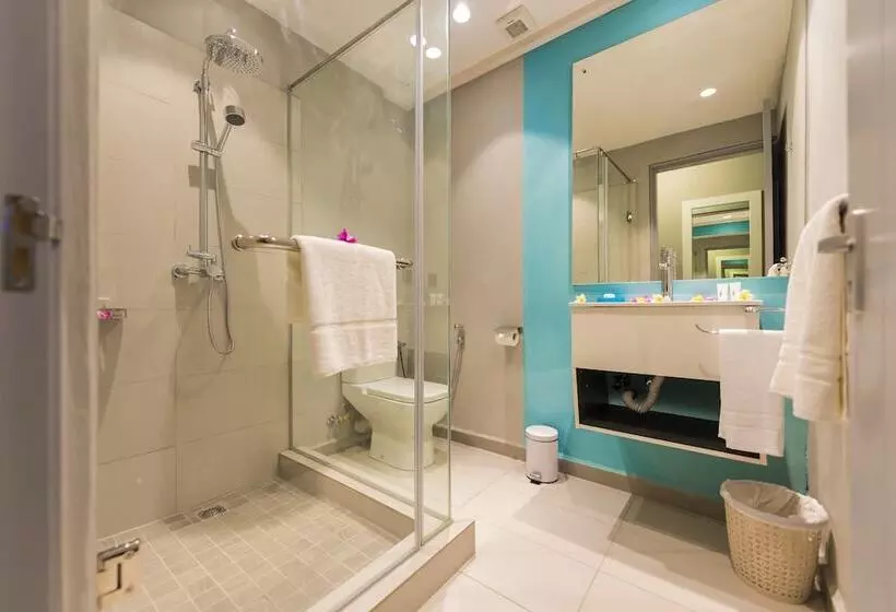 هتل Azur Paradise