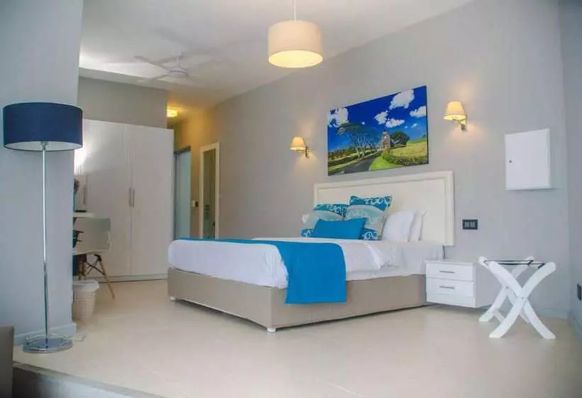 هتل Azur Paradise