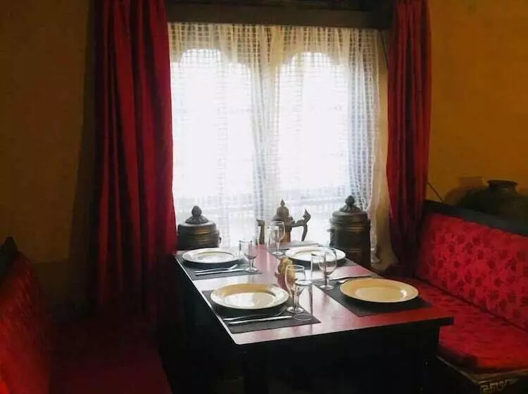 هتل Dawa Penjor Heritage Farmstay   Hostel