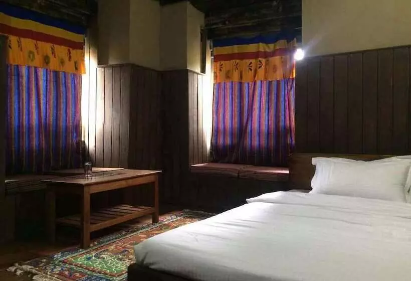 هتل Dawa Penjor Heritage Farmstay   Hostel