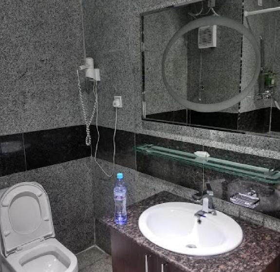 هتل Room In Bb   Immaculate Royal International