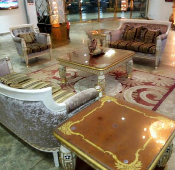 هتل Room In Bb   Immaculate Royal International