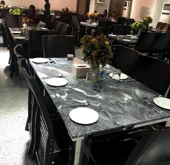 هتل Room In Bb   Immaculate Royal International