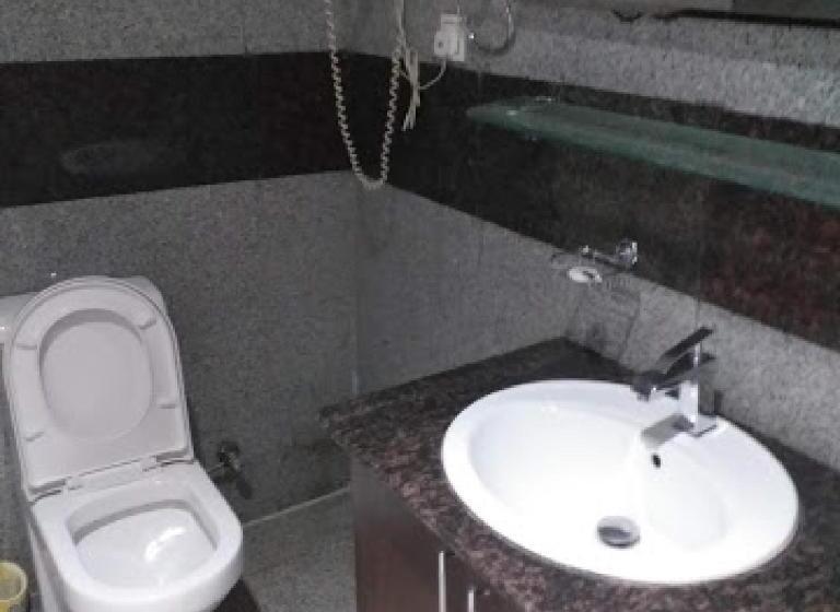 هتل Room In Bb   Immaculate Royal International