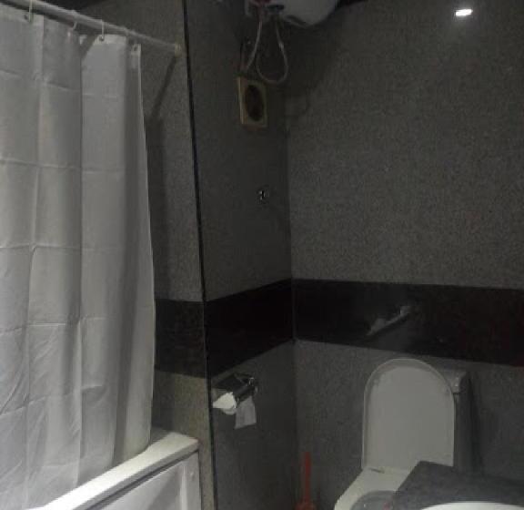 هتل Room In Bb   Immaculate Royal International