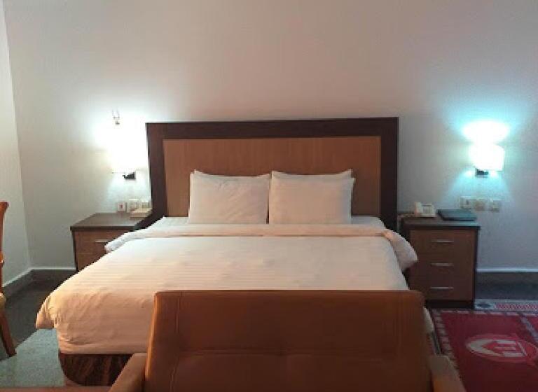 هتل Room In Bb   Immaculate Royal International