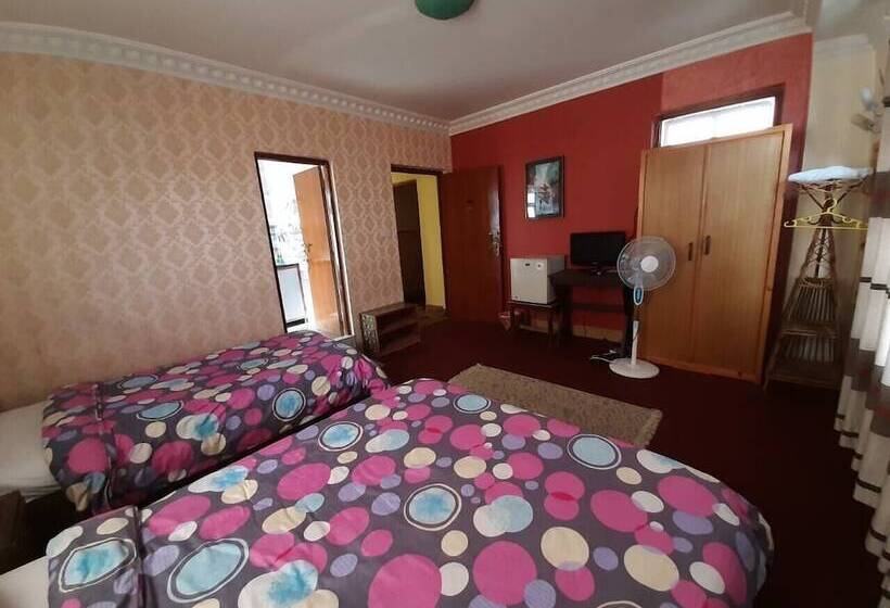 هتل Oyo 228 Dhulikhel Eco Resort