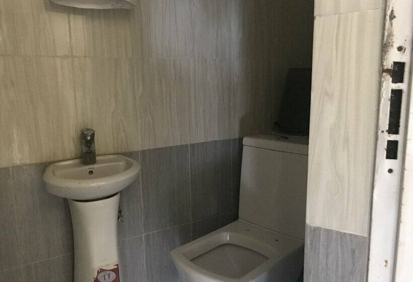 هتل Pentagon Luxury Suites Enugu