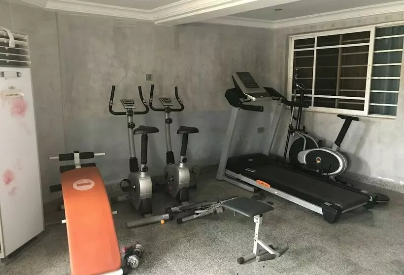 هتل Pentagon Luxury Suites Enugu