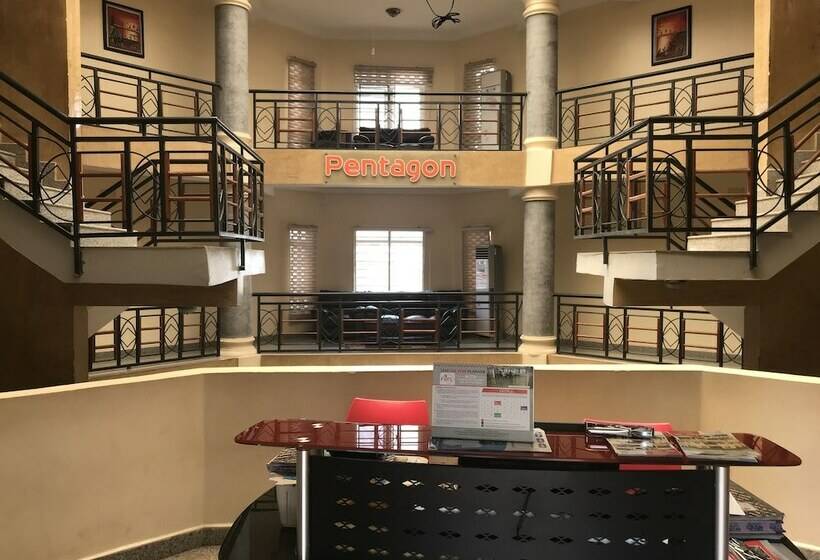 هتل Pentagon Luxury Suites Enugu