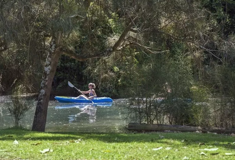 Hotelli Seven Mile Beach Holiday Park