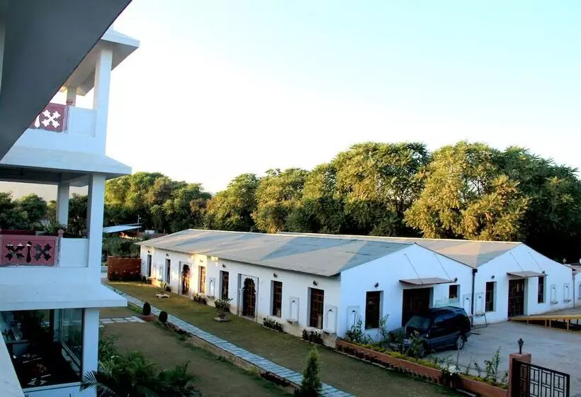Hotelli Sri Durga Vilas & Resorts