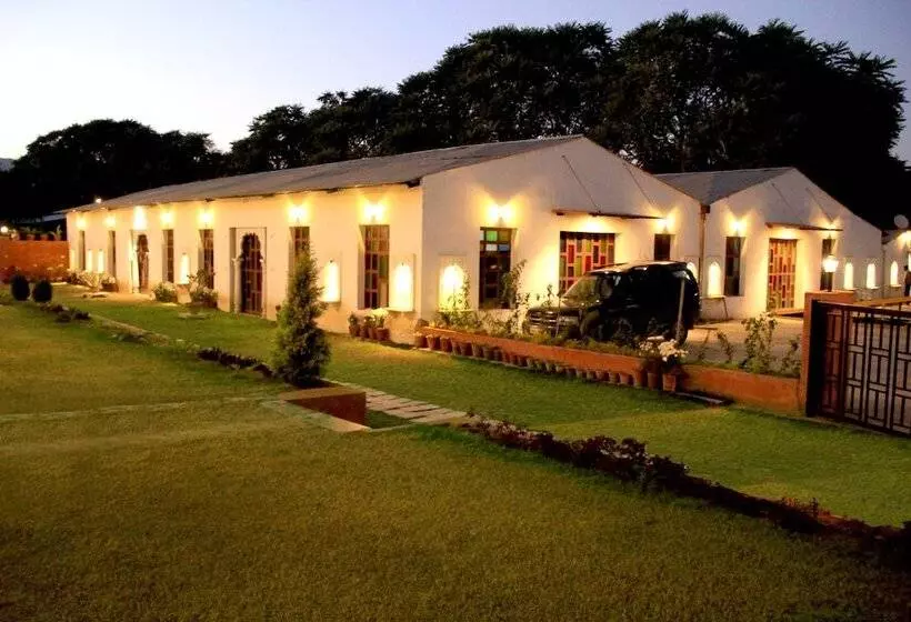 Hotelli Sri Durga Vilas & Resorts