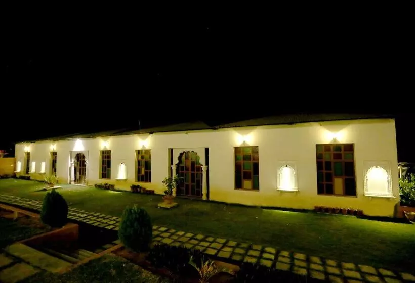 Hotelli Sri Durga Vilas & Resorts