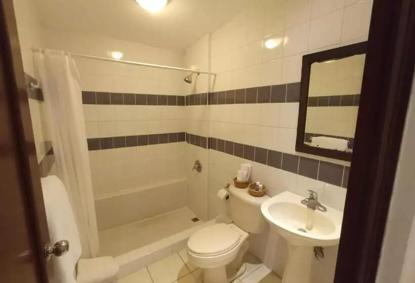Cinco Hotel B&b