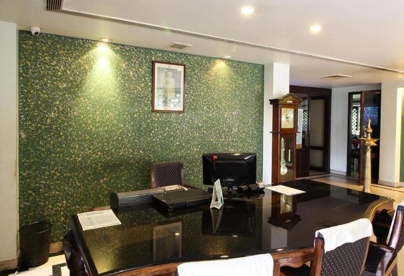 فندق Treebo Trend Royal Inn