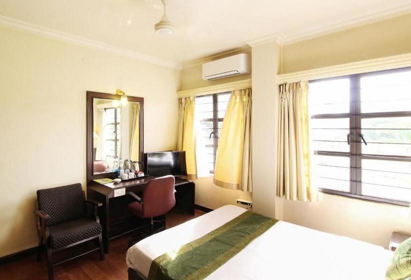 فندق Treebo Trend Royal Inn