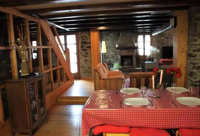 Apartaments Casa Vella Popaire