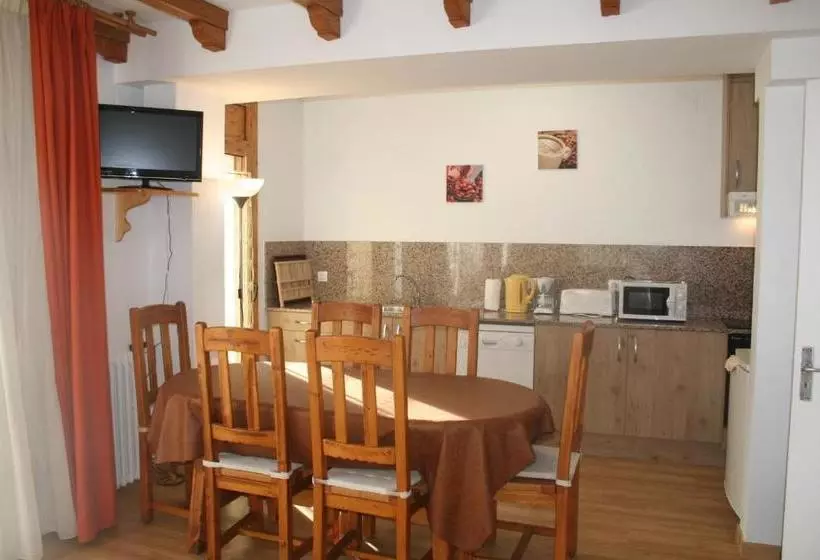 Apartaments Casa Vella Popaire