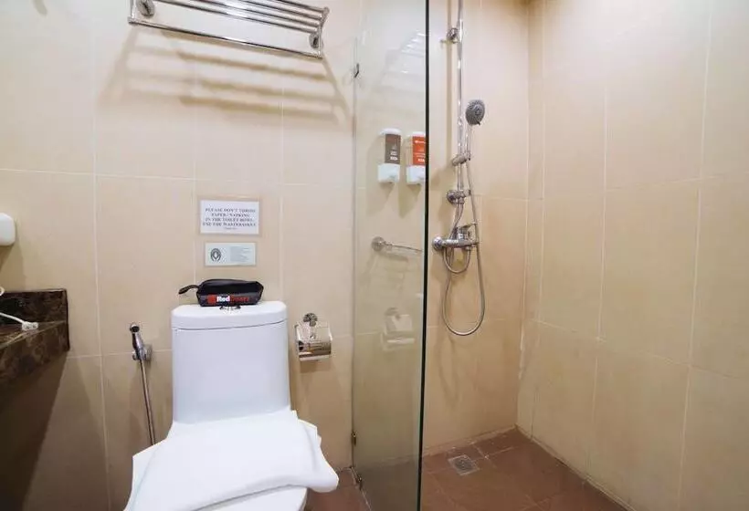 Hotelli Reddoorz Premium @ West Avenue Quezon City